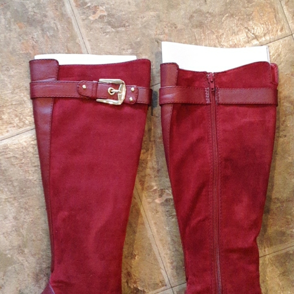 Red knee high suede boots - Picture 2 of 8
